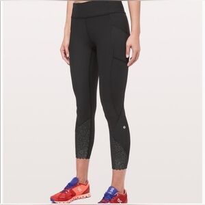 Lululemon Women's 10 Black Swift Speed 24" Cropped Leggings Black Pockets